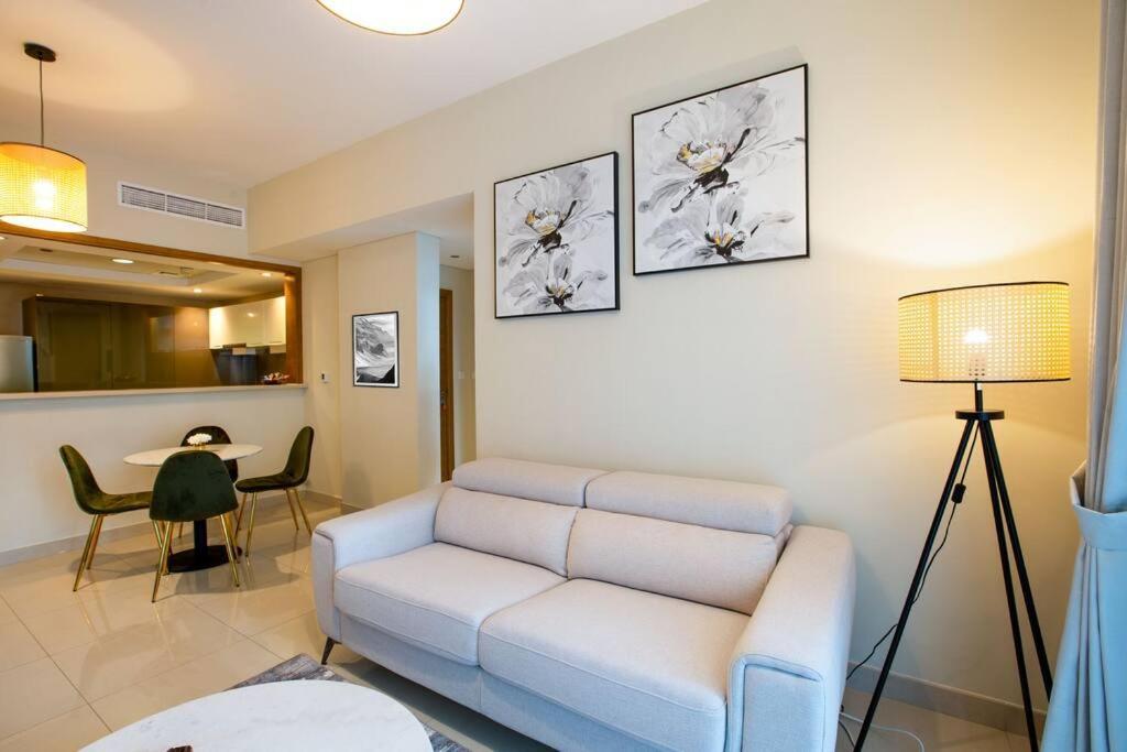 Lux 1Br 2 Min To Burj Khalifa Διαμέρισμα Ντουμπάι Εξωτερικό φωτογραφία