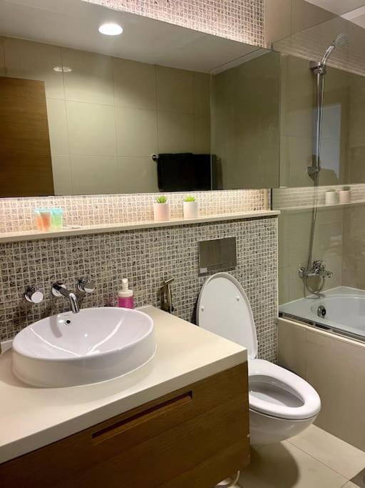 Lux 1Br 2 Min To Burj Khalifa Διαμέρισμα Ντουμπάι Εξωτερικό φωτογραφία